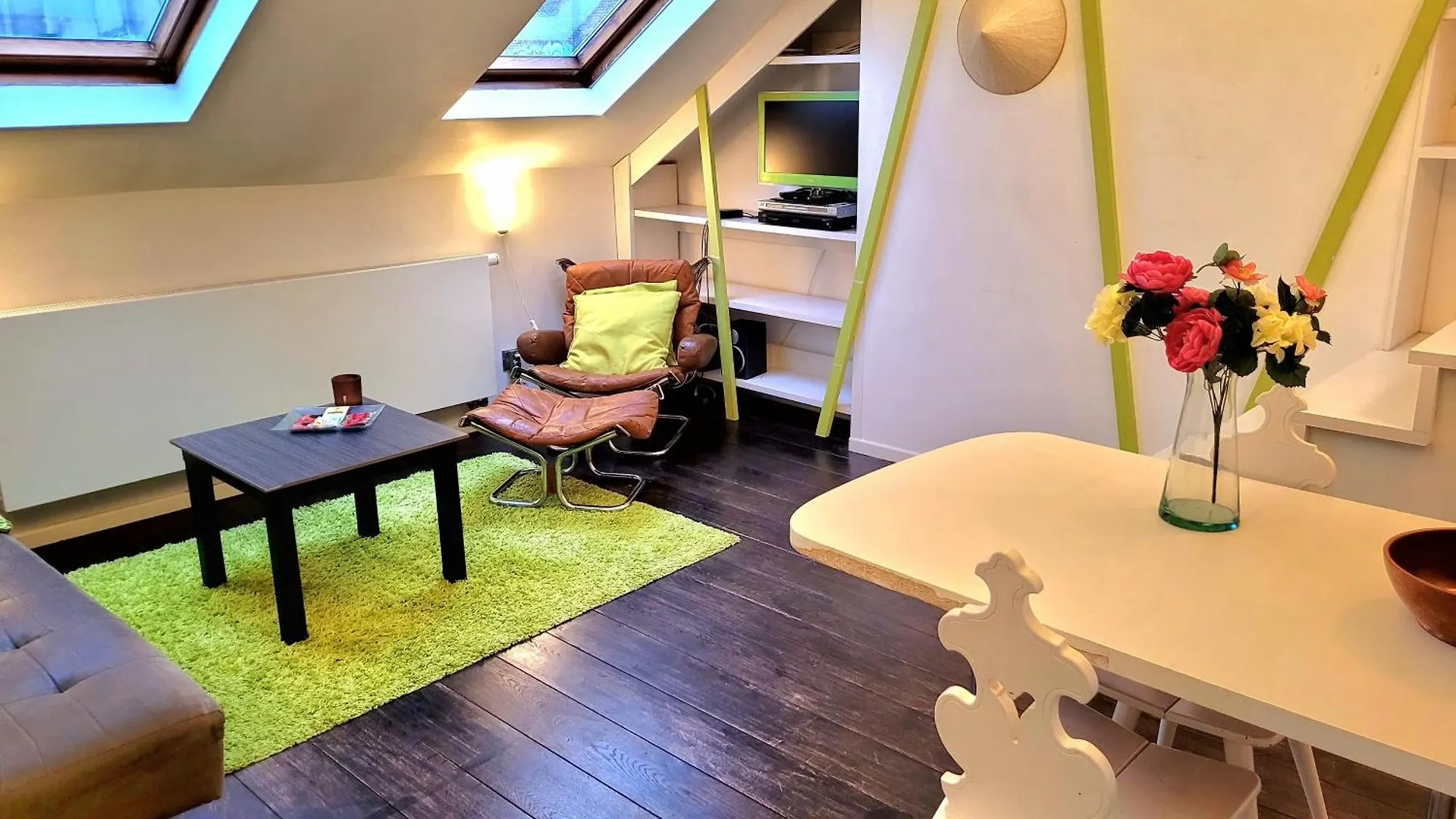 Апартаменты Cosy Flat, Central Location Брюссель
