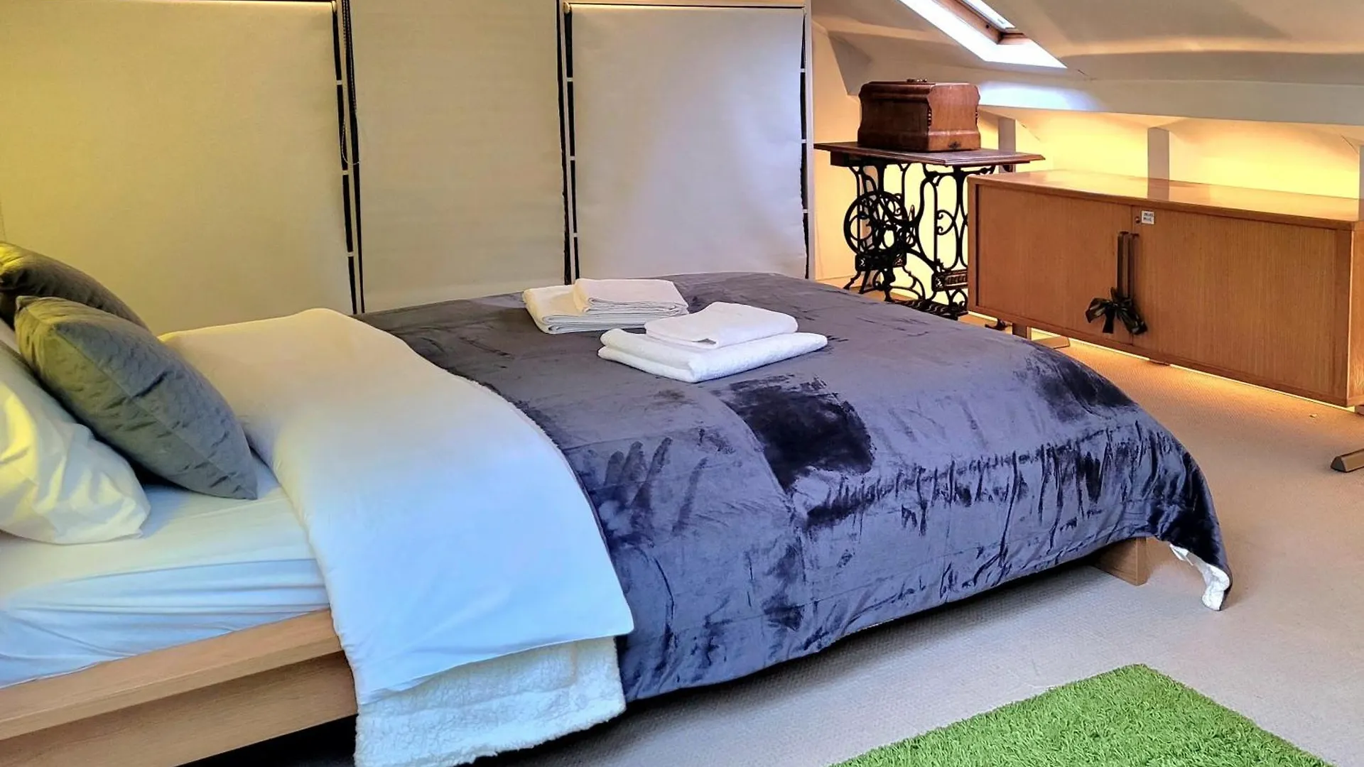 Cosy Flat, Central Location Брюссель 0*,  Бельгия